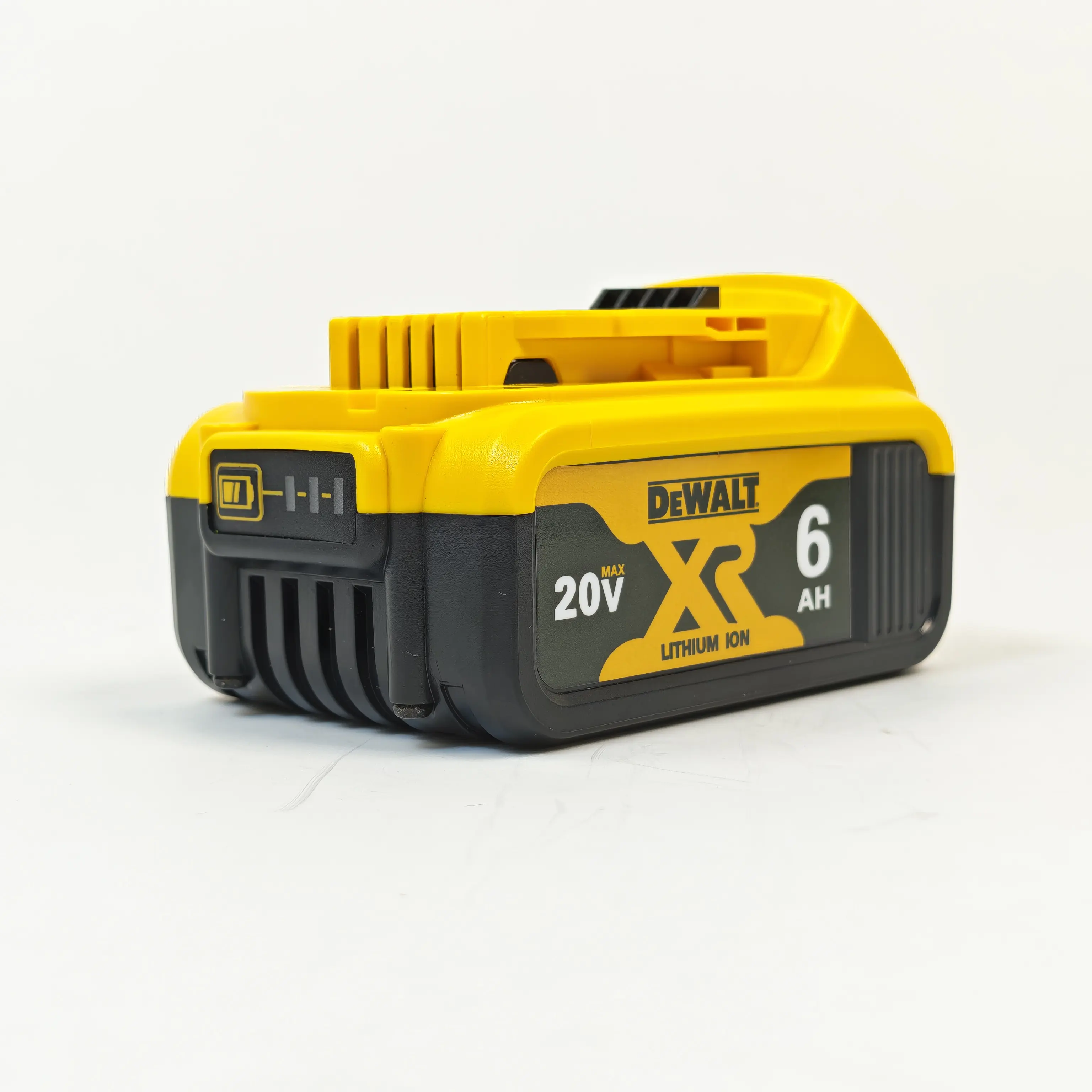 DEWALT 20V 6Ah Lithium XR Cordless Tool Battery, Rechargeable Power Tool Battery, Fast-Charging, Safe & Reliable Performance, Cordless Tool Batteries