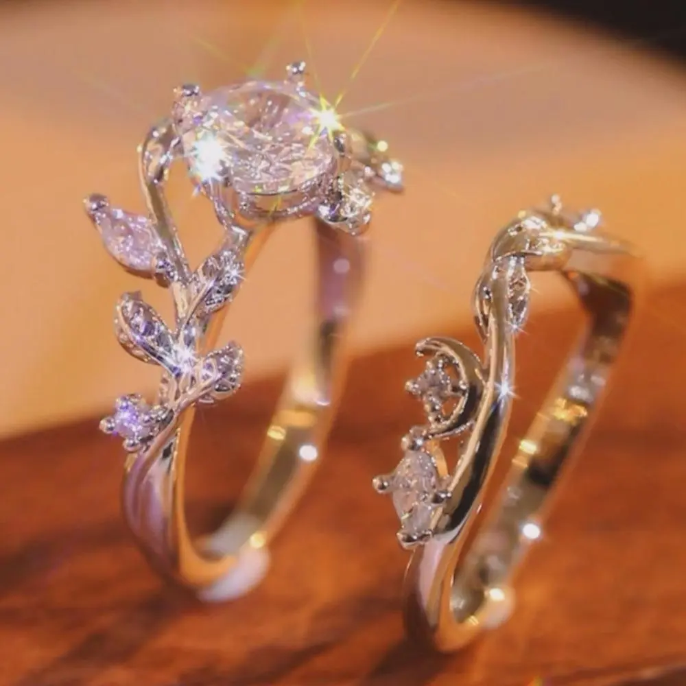 Unisex 2-Piece Cute V-Leaf Prong Wedding Rings Set with Metal Coating, Hypoallergenic Promise Rings for Women - Dainty Leaf Design for Anniversary Wear