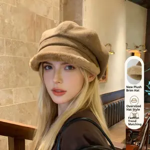 Autumn and winter outdoor warm octagonal hat, stylish and versatile, face-flattering beret, high-end plush small-brimmed painter's hat.