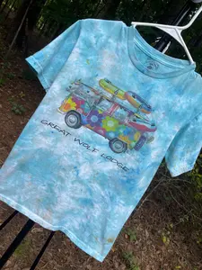 Great Wolf Lodge (Williamsburg, VA) Short Sleeve Tie Dye T-Shirt (Men's Small)