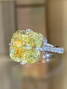 Fashion Yellow Princess Cut Zircon Ring for Women ,Valentine's Day Gift, Daily Wear Decoration Jewelry, Elegant Ladies' Accessory, Perfect for Special Occasions