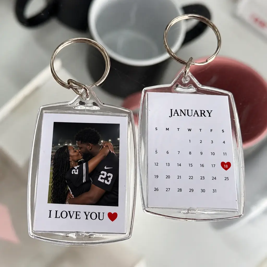Personalized Photo Keychain with "I Love You" Te Amo Message & Calendar, Special Anniversary Gift for Cherishing Memories