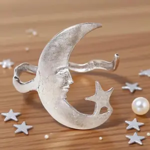 Exaggerated Metal Starfish Open Arm Bracelet for Women Vintage Gold Color Adjustable Geometric Texture Cuff Bracelet Jewelry
