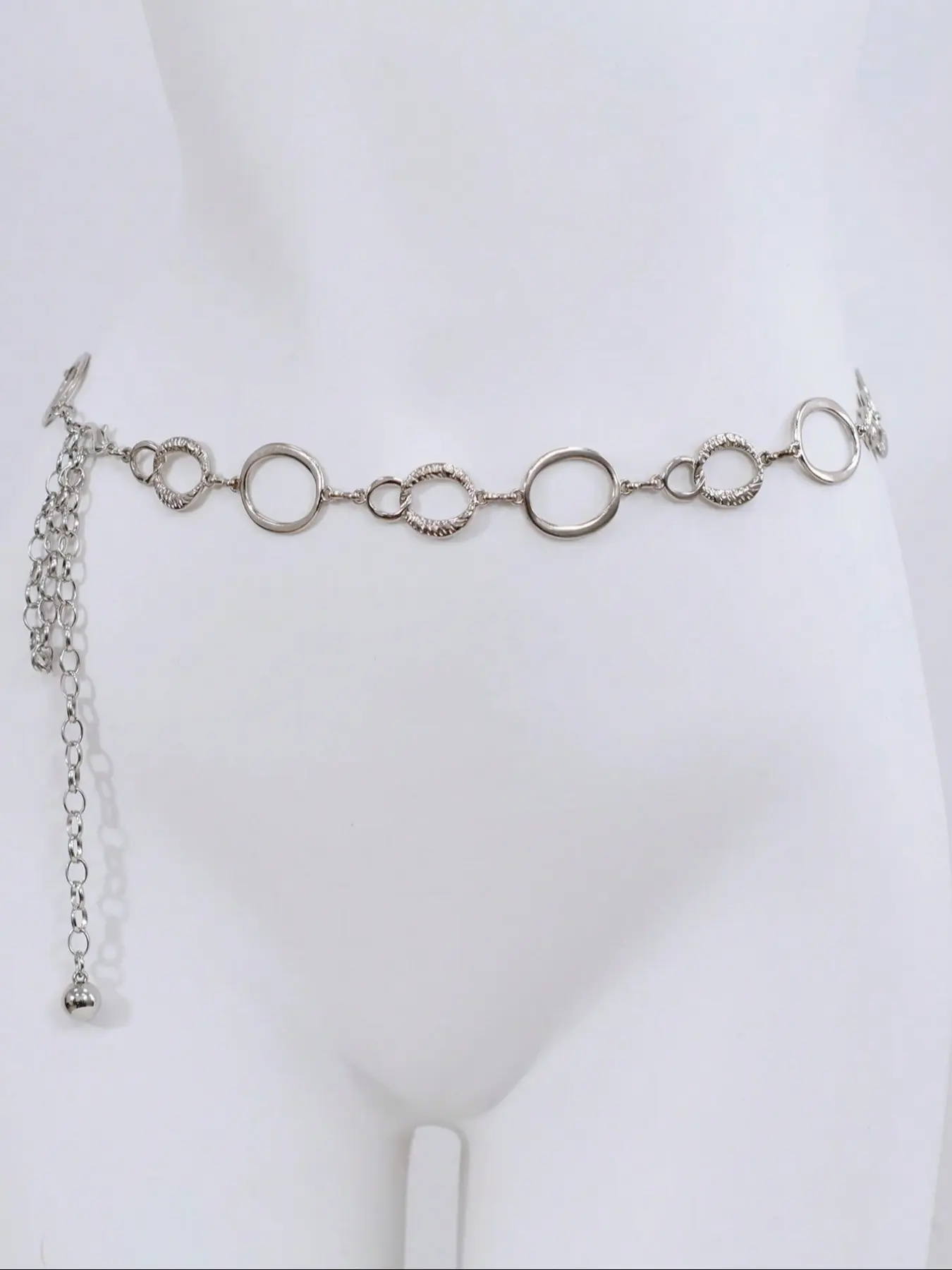 Women's Silver Color Metal Chain Belt, Casual Fashion Body Chain for Dresses, All Season Waist Accessory, Stylish Hollow Out Design, Adjustable Waist Chain, Body Jewelry, Body Jewellery