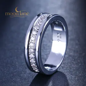 Fashion Cube zirconia “Eternal” ring — an elegant, classic decorative ring suitable for both men and women, stackable; a summer vibe accessory that can serve as a wedding ring or engagement ring, and also makes a great anniversary gift jewelry piece.