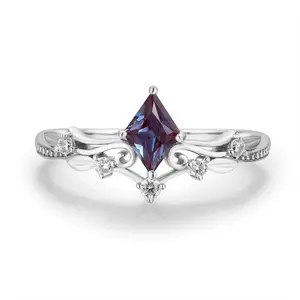 Victorian Lace Alexandrite Ring White Vermeil