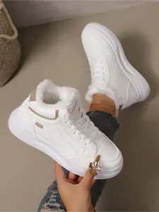 Women's autumn and winter fashion plush casual shoes; thick-soled high-water platform outdoor lace-up thickened sports shoes; lightweight comfortable soft-ed anti-skid wear-resistant commuting warm shoes.