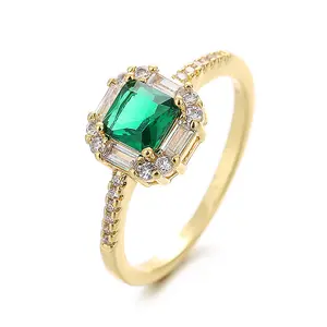 Light Luxury Square Emerald Zircon Ring for Women Engagement Wedding Anniversary Niche Design Hand Jewelry with Delicate Zircon Accents