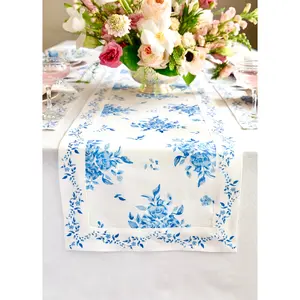 Jolie Fleur Table Runner
