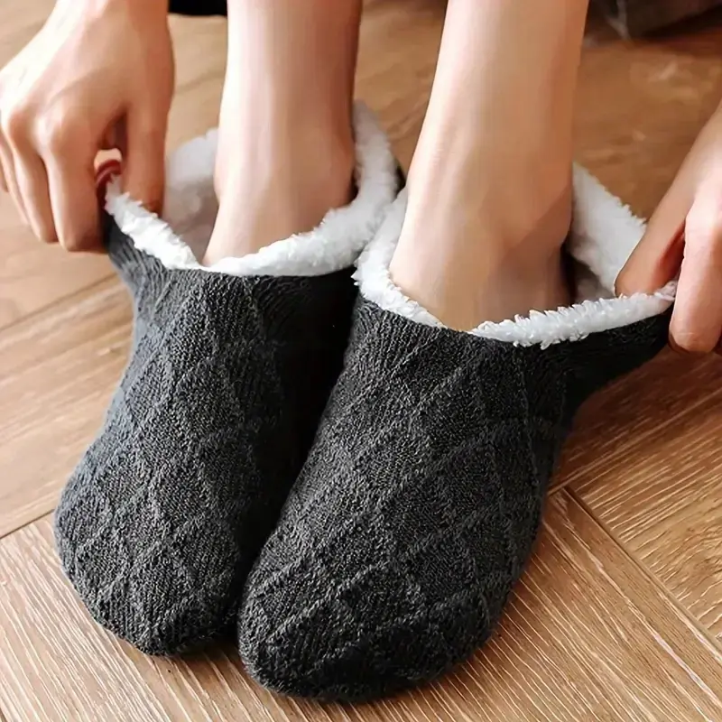 Women's Warm Soft Solid Color Floor Socks, Non-Slip Coral Fleece Slipper Socks, Invisible Yoga Latin Indoor Activities Casual Essentials, Fuzzy House Slippers