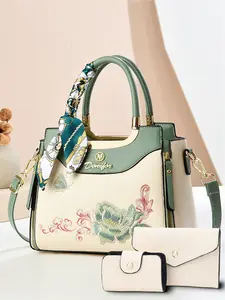 Elegant embroidered handbag with large capacity for women; fashionable classic versatile mommy bag, High Capacity Handbag