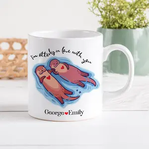 Personalised Couple Mug with Otters / Valentine's Day Gift for Her Him Wife / I'm Otterly In Love With You / Cute Christmas Anniversary tnhoc50km04j
