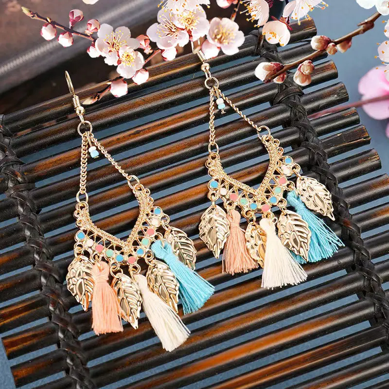 H3674 colored bead tassel