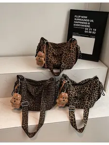 Leopard print tote bag, large capacity women's suede bag for autumn and winter, versatile retro crossbody and shoulder bag, underarm bag, large capacity commuter bag, suitable for traveling, a gift for female friends, holiday present