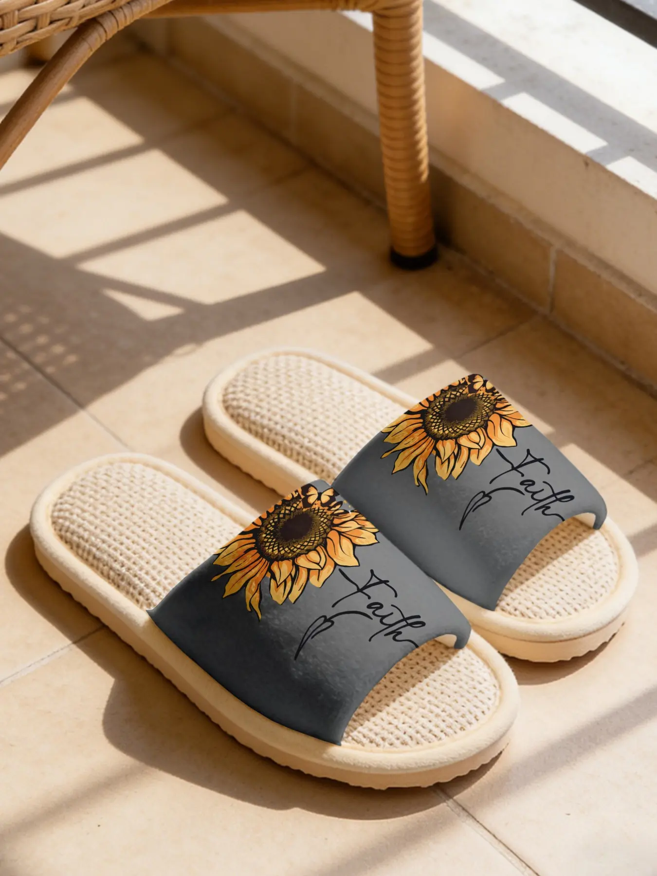 Women's Casual Home Slippers, Sunflower Art Print, Soft Eva Sole, Non-Slip Quiet, All-Season Comfort, 1 Pair Set