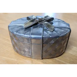 Godinger Silver Art Co Present Jewelry Box - Trinket Box - Treasure Chest - Measurements Seen in Photos