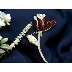Vintage Gold Metal Red Ruby Rhinestone Rose Ladies Brooch Pin Gifts for her, Crystal Valentine's day Rose Brooch