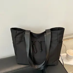 1pc Minimalist Nylon for Women - Lightweight Tote with Organizational Pockets, Adjustable & Detachable Strap, Secure Zipper Closure, & Black, Spacious Versatile Handbag for Students & Professionals, Purse, Sleek Modern Accessory, Travel Essentials