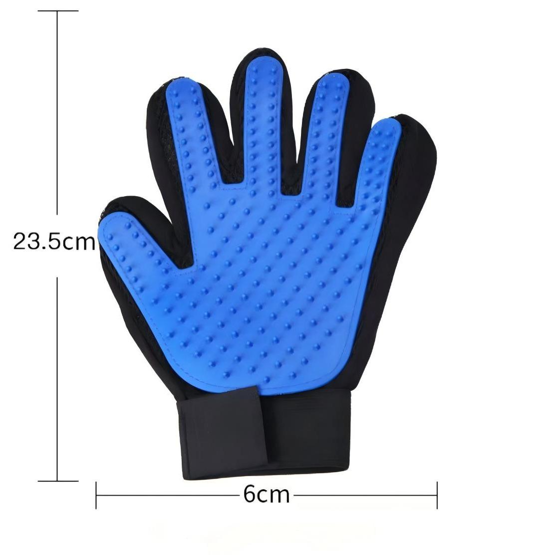 Outdoor pet petting gloves—soft, warm five-finger design; a handy tool for cleaning dog and cat fur.