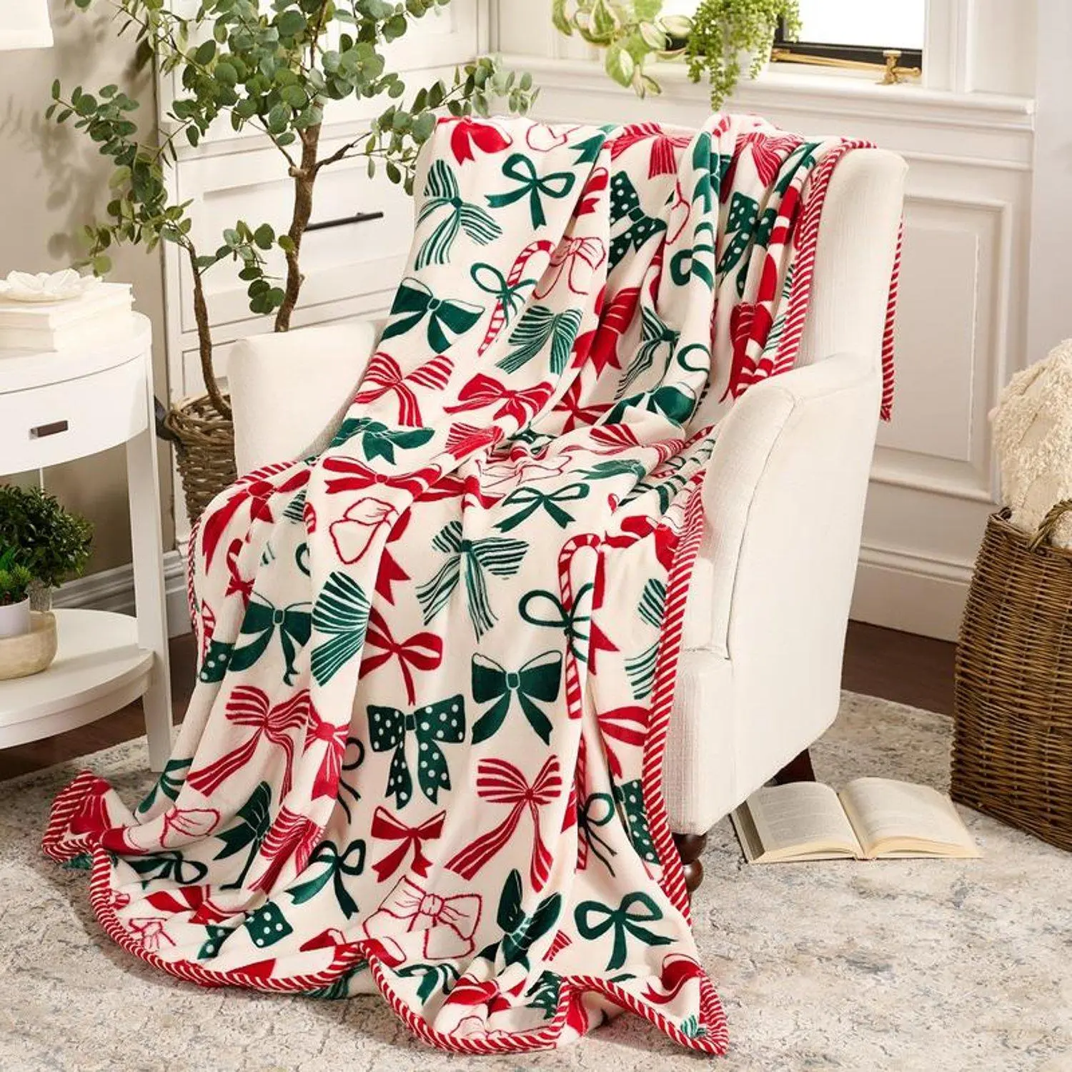Kringle Express 60x80 Holiday Printed Throw with Border