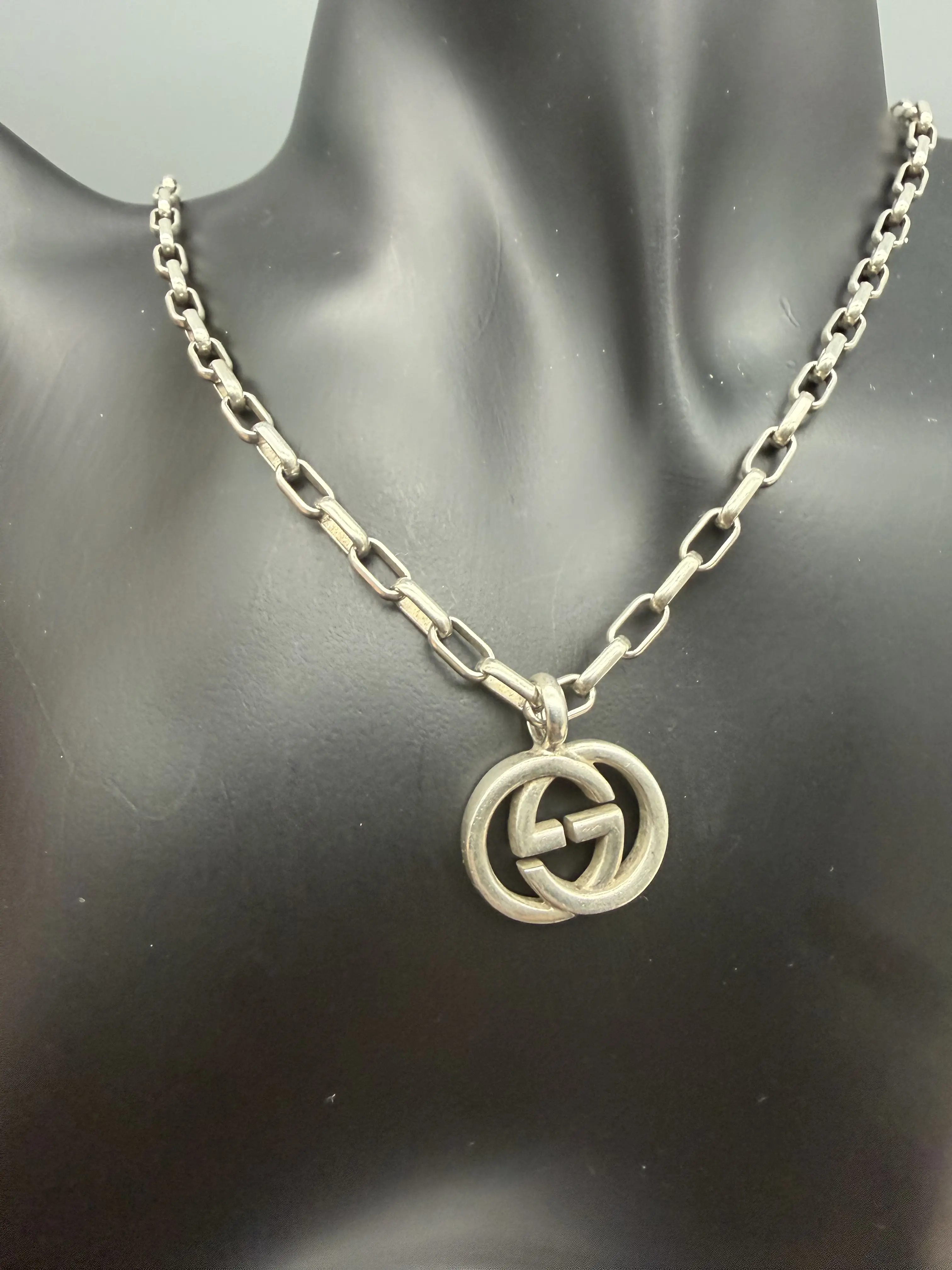 Pre-owned Gucci Interlocking GG AG 925 Silver Necklace Pre-owned Gucci Interlocking GG AG 925 Silver Necklace