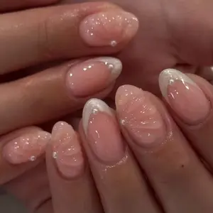 24pcs Short Oval Nail Set, 3D Small Steel Beads, Flower French Design, Autumn Winter Nails, Easy Wear Acrylic False Nails for Women and Girls, Short Oval Shape