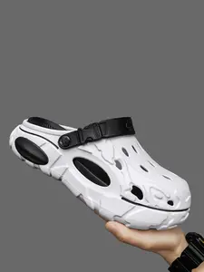 Men's Breathable Hollow Out Clogs Lightweight Summer Mesh Sandals Non-slip Thick Sole Garden Shoes Casual Outdoor Beach Slippers Waterproof Quick Dry Soft Comfort Home Flip Flops for Male Walking Pool Yard Indoor Outdoor Footwear