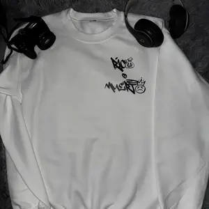 CrewNeck Sweater - White with Graffiti Design for Casual Wear