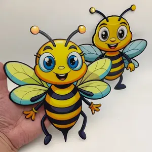 2pcs Metal Bee Wall Decor, Cute Garden Bees with Detailed Wings & Antennae, Durable Iron Garden Sculptures Statues for Fence, Easy-Hang Lightweight Decoration, Garden Accessories