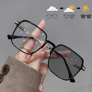 Unisex High-Performance Photochromic Eyewear | Oversized Metal Frame with Anti-Radiation Protection for Everyday Wear and Stylish Appeal