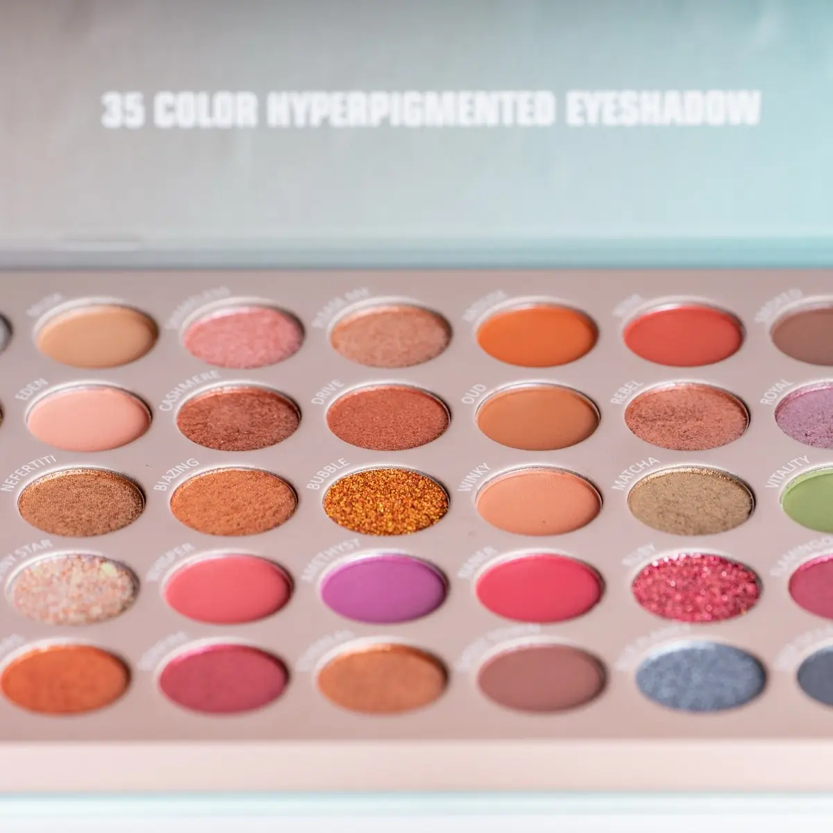 Eyeshadow platter