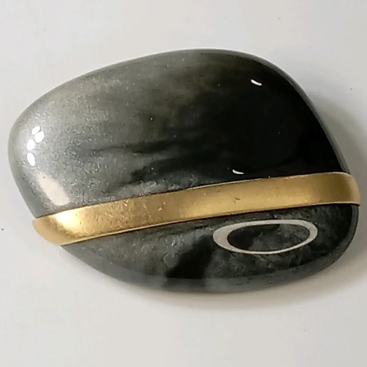 Kunio Matsumato Trifari Signed Black grey gold tone brooch pin