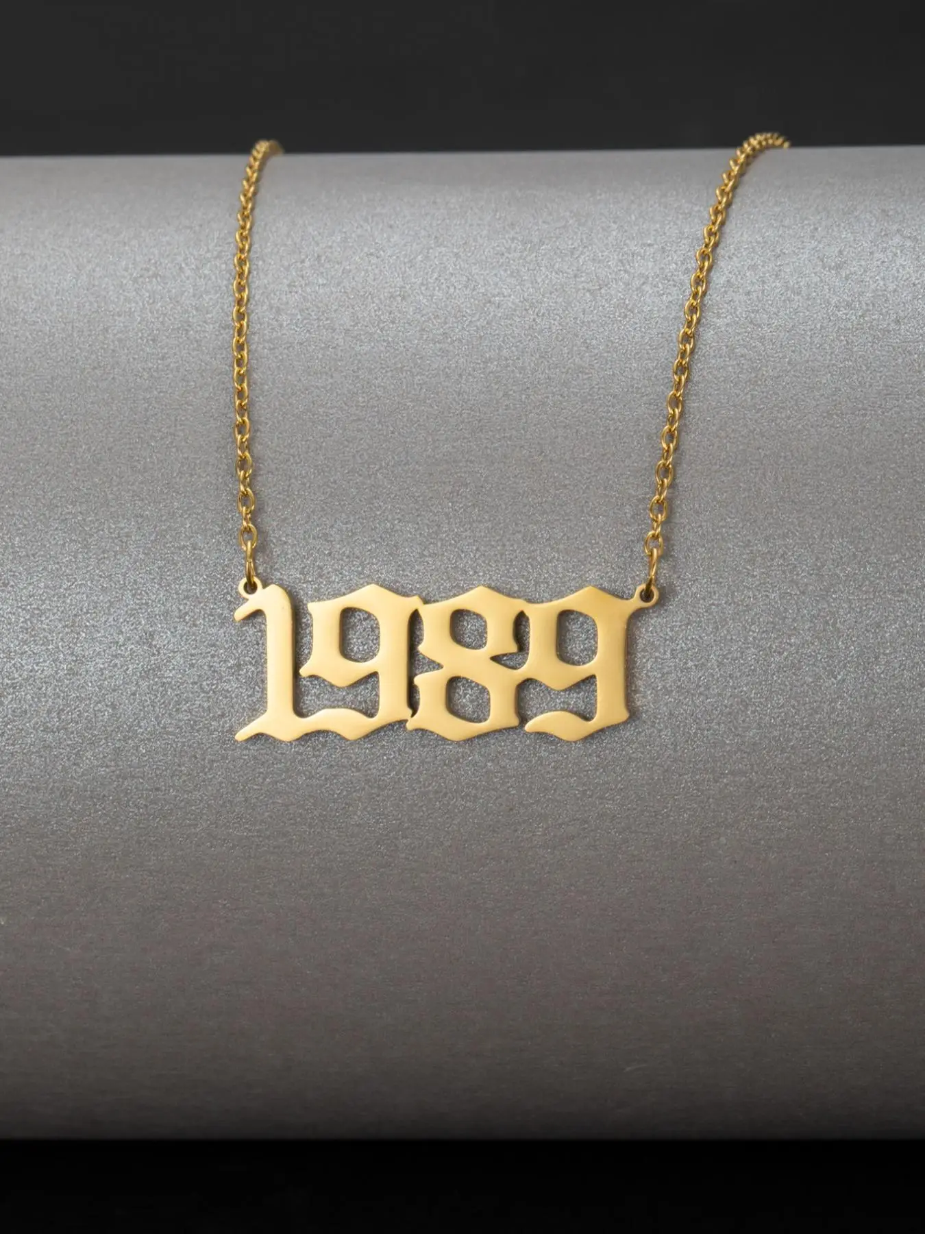 Unisex Street Style Birth Year Number Design Pendant Necklace, Summer 2024 Trendy Stainless Steel Charm Necklace, Fashionable Jewelry for Men & Women