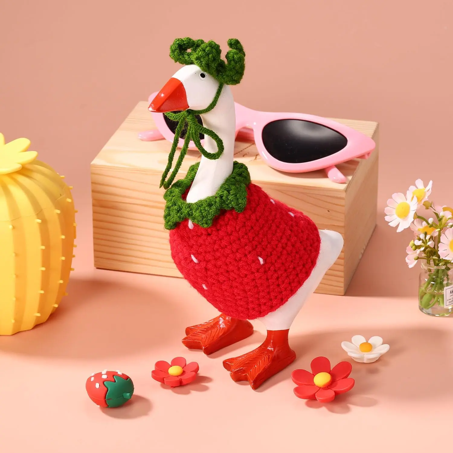 Desktop Goose Costume, Cute Outfit Mini Desk Geese Clothes for 7in/17.78cm Magnetic Desk Goose Statue Home & Office Decor (Strawberry Style)