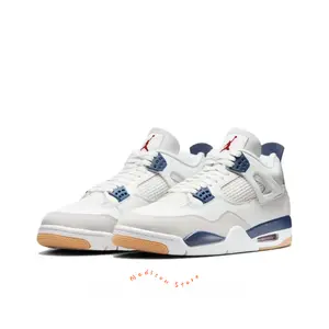 White and Blue Full-Grain Leather Mesh Panel Mid-Top Retro Basketball Shoes