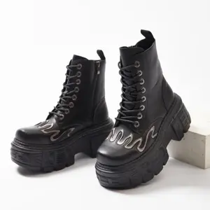 Flame Thick Heel Platform Women Motorcycle Boots Gothic Large Size Runway Ankle Boots All Match Casual Knight Boots Punk Sport Shoes