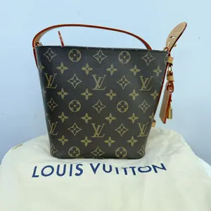 Pre-owned Louis Vuitton Brand & Model：Louis Vuitton All In BB Monogram Bucket BagItem