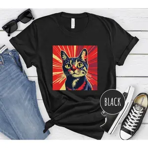 Men's cat lover, art-inspired fashion, humorous pet design Graphic T-Shirt - Short Sleeve Crew Neck Regular Fit Casual Wear | Soft & Breathable Fabric, Durable Print, Everyday Comfort, Machine Washable, pop art, retro, Lichtenstein-inspired casual wear,