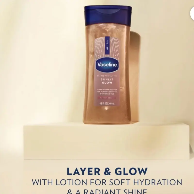 Vaseline Glazed & Glisten Sunlit Glow Scented Body Gel Oil - Vanilla Cocoa Shimmering Body Makeup, Moisturizing Soothing Formula with Ultra-Hydrating Lipids, 100% Pure Cocoa Butter, 6.8 Oz, Moisturizer, Body Care