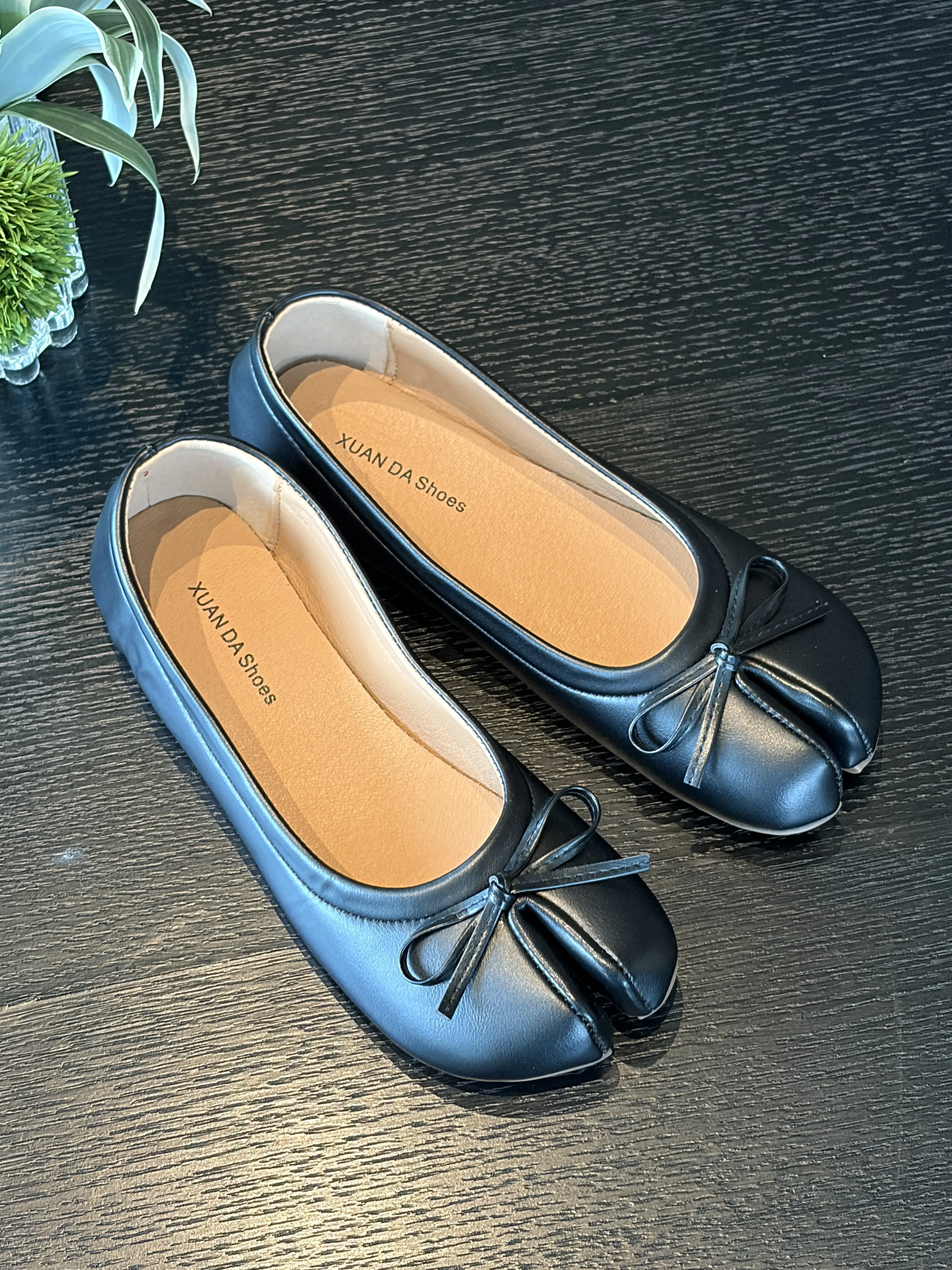 Women's Korean-Style Minimalist Leather Ballet Flats - Slip-On Round-Toe Casual Shoes, Breathable Soft Material, Streamlined Unembellished Design for All-Day Non-Stuffy Wear
