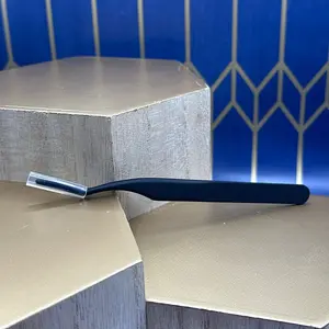 DIY eyelash applicator