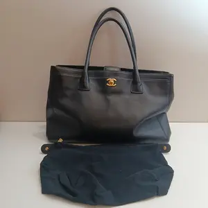 Pre-owned CHANEL leather Tote Bags Cerf Tote Bag【BF 12Z】