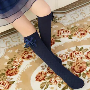 1 Pair of Girls' Cute and Dazzling Mesh Calf Socks