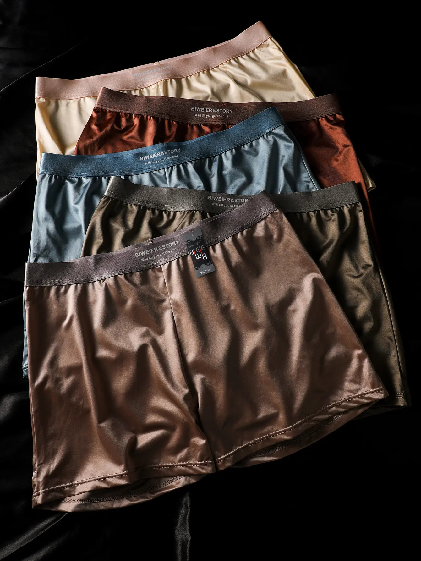 Men’s satin underwear set with elastic design, breathable boxer shorts, soft and comfortable fabric, casual style, suitable for all seasons, ideal for home and vacation use