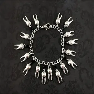 Creepy Teeth Charm Bracelet - Witchy Jewelry,Halloween Bracelet,Spooky Jewelry,Gothic Bracelet,Black Glass Beads,Vampire teeth