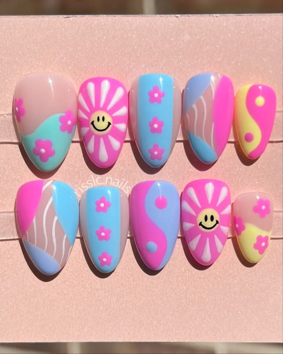 Retro Groovy Flower Press-On Nails – Pink Blue Smiley Face Nail Art, Yin Yang Design, Almond False Nail Set