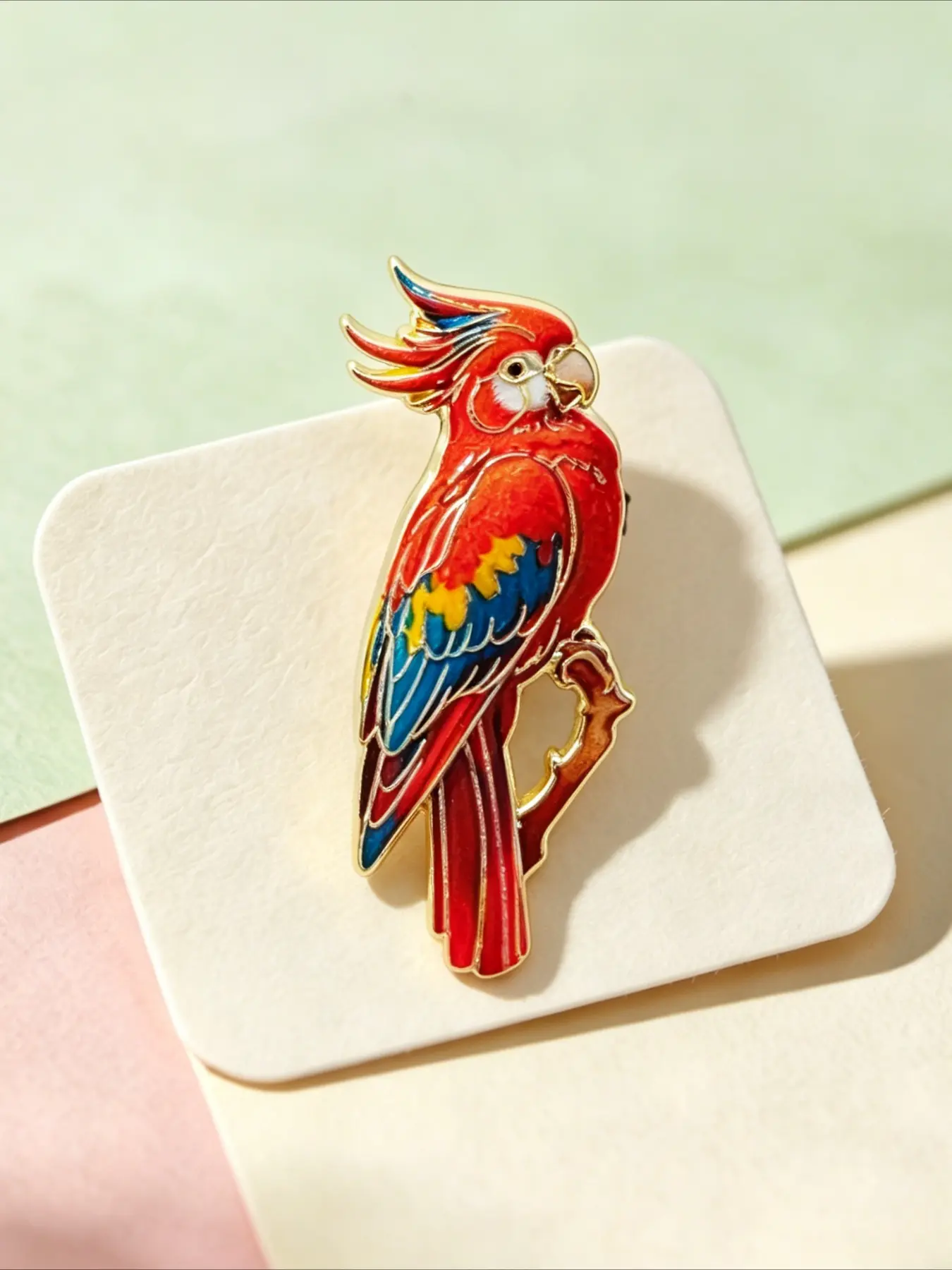 Adorable Red Cockatiel Brooch, Realistic Pet Parrot Enamel Pin, Alloy Lapel Pin for Clothing Bags, Unique Tropical Bird Pin Gift for Cockatiel Fans & Nature Enthusiasts