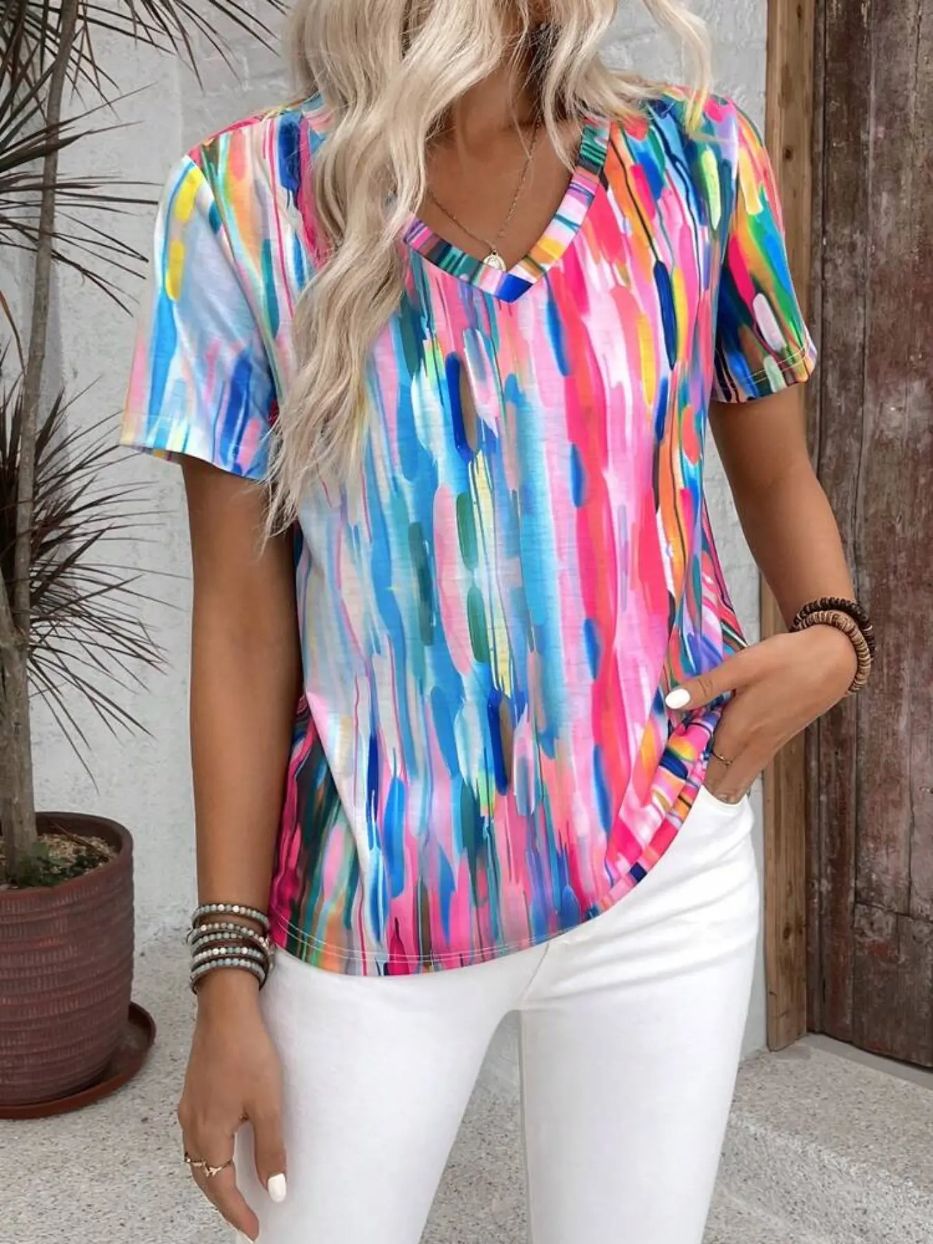 Women's Plus Size Colorful Gradient Print V-Neck Short Sleeve Top, Artistic Vacation Style, Summer Elegant Loose Casual Commute