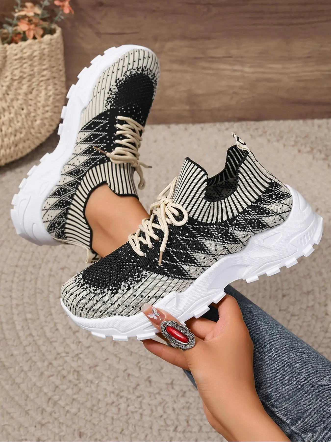 Women's Fashionable Lace Up Low Top Argyle Pattern Sneakers, Trainers for Women, Casual Breathable Comfortable Sports Running Shoes, All-match Basic S