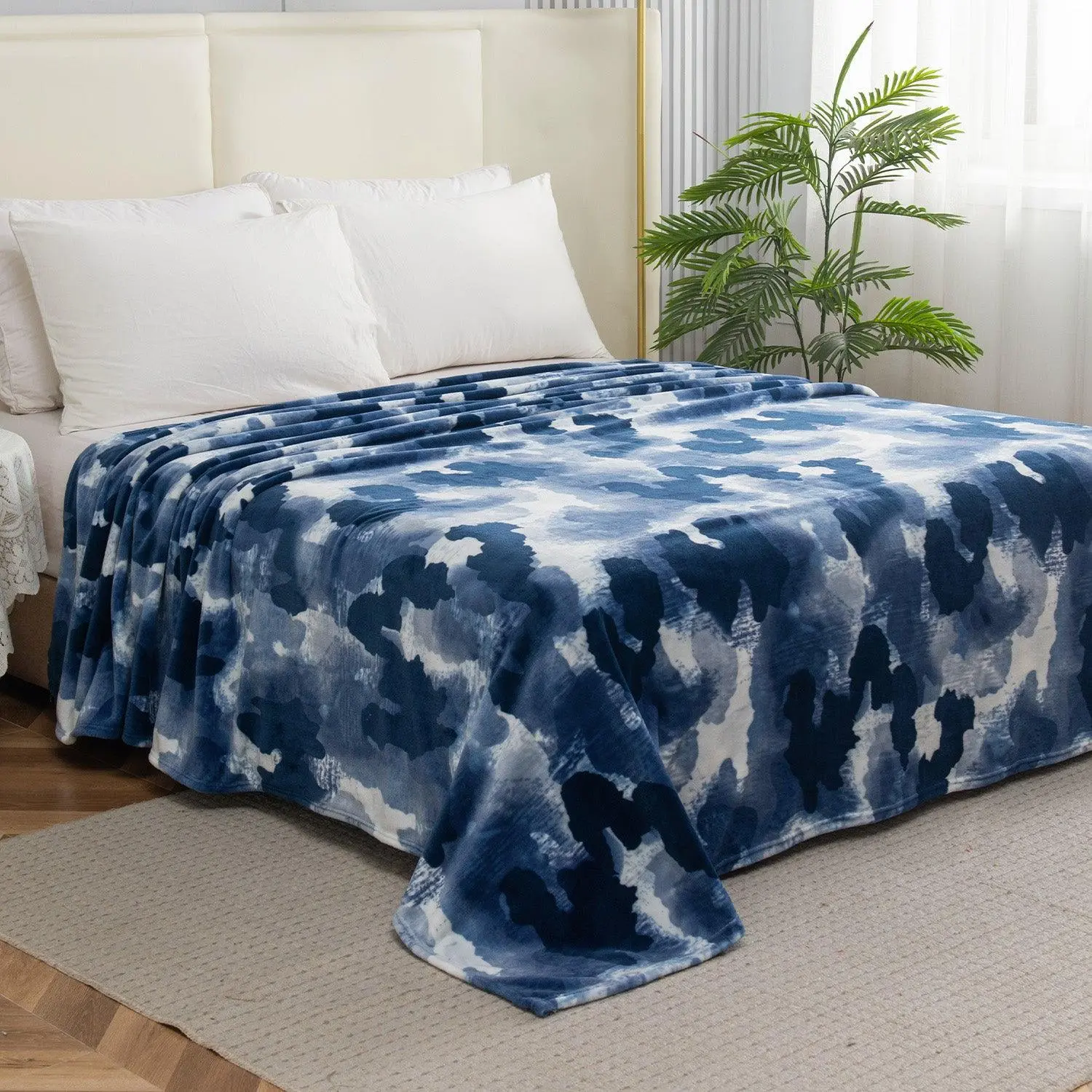 Elegant Comfort Camouflage Printed Velour Fleece Blanket Design – Velvety Soft All-Season Throw for Sofa or Bed